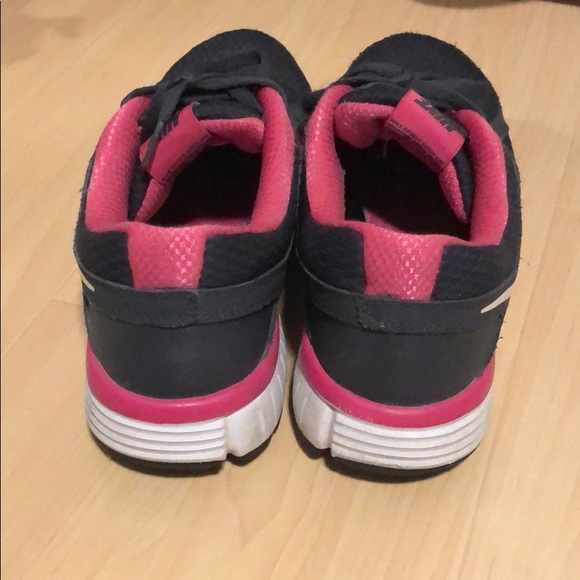 Nike Dual Fusion ST2 - Picture 5 of 9